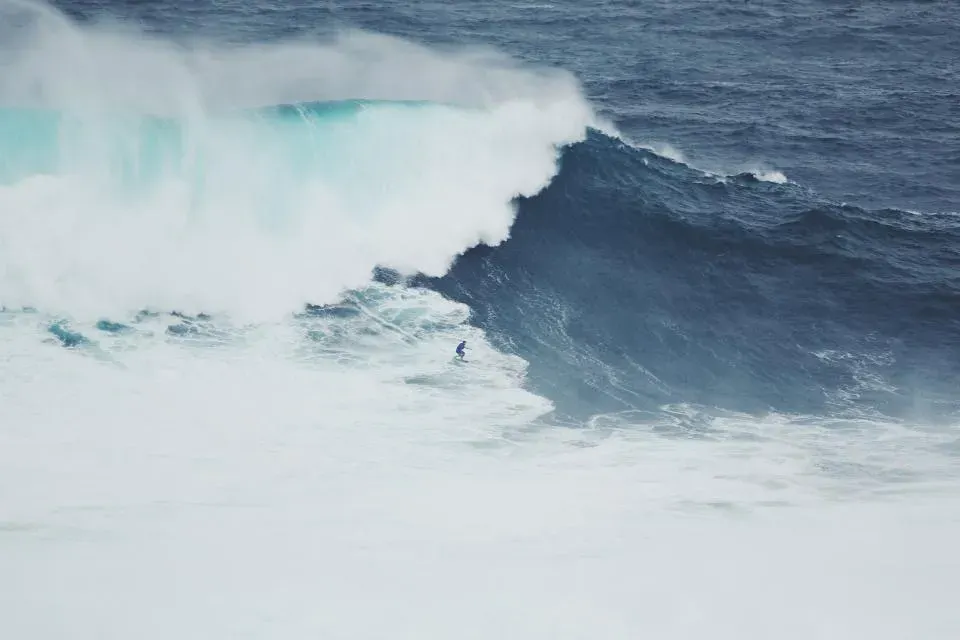 Wall of White Water