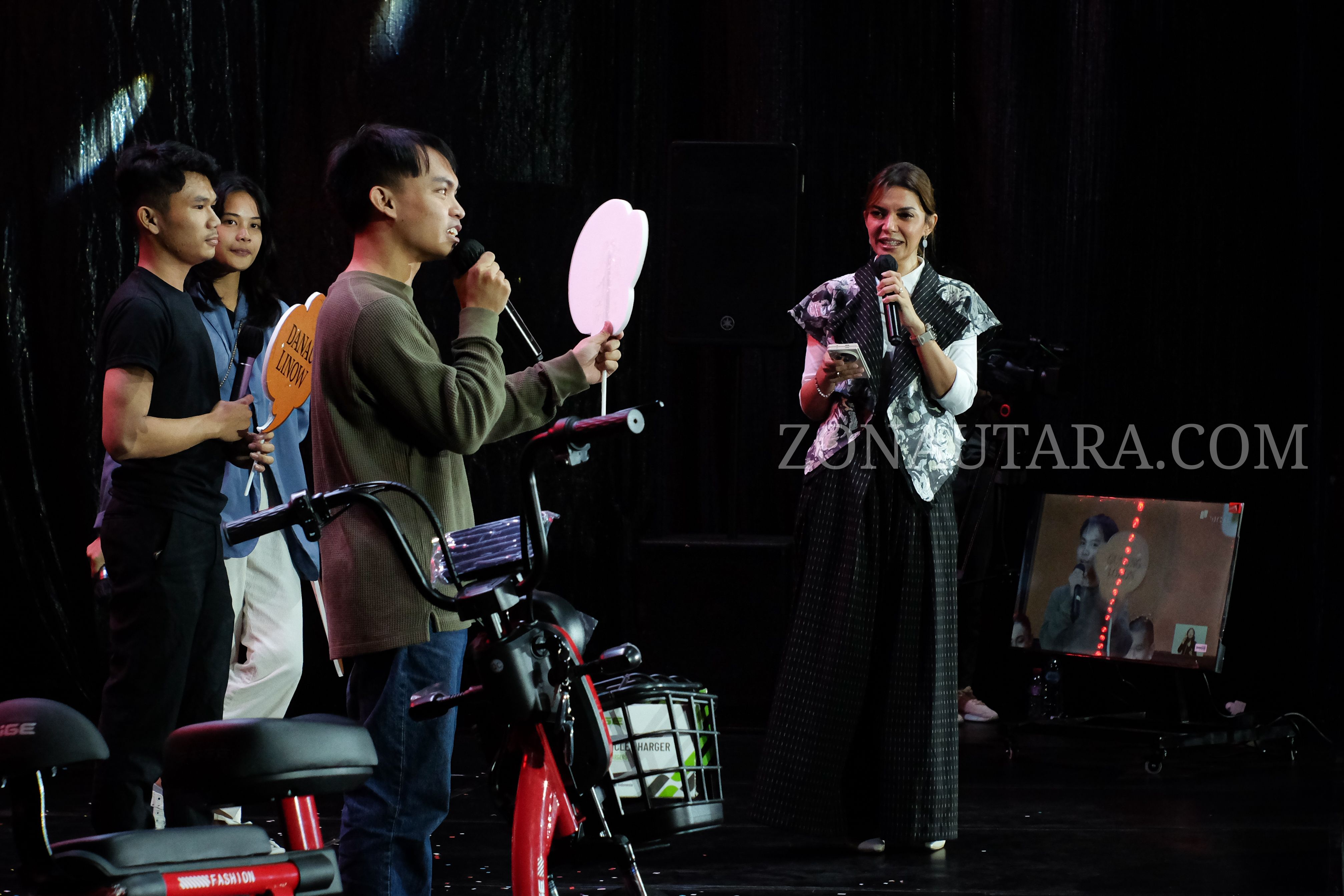 FOTO: Keseruan Mata Najwa On Stage di Manado