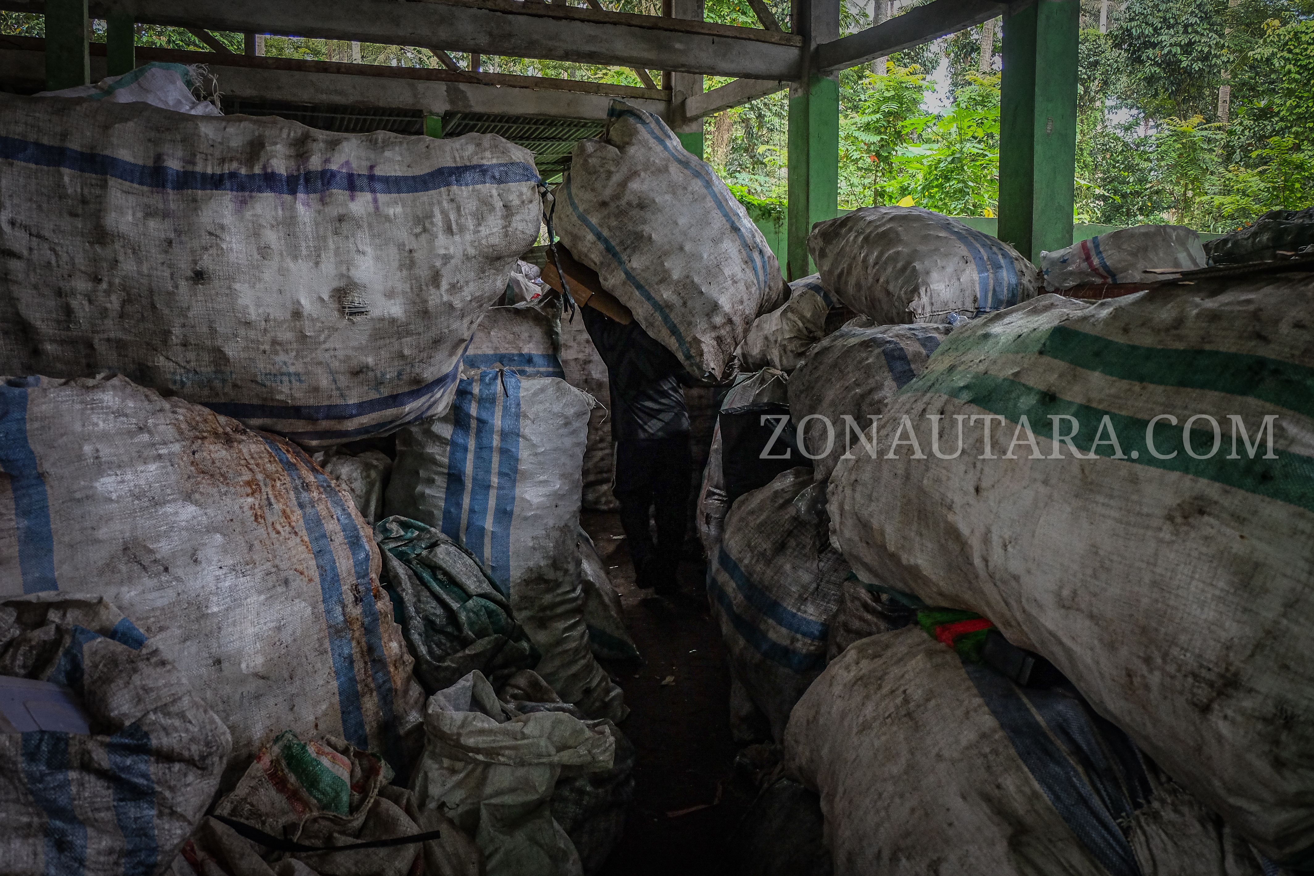 FOTO: Aktivitas dan kondisi di TPA Kotamobagu