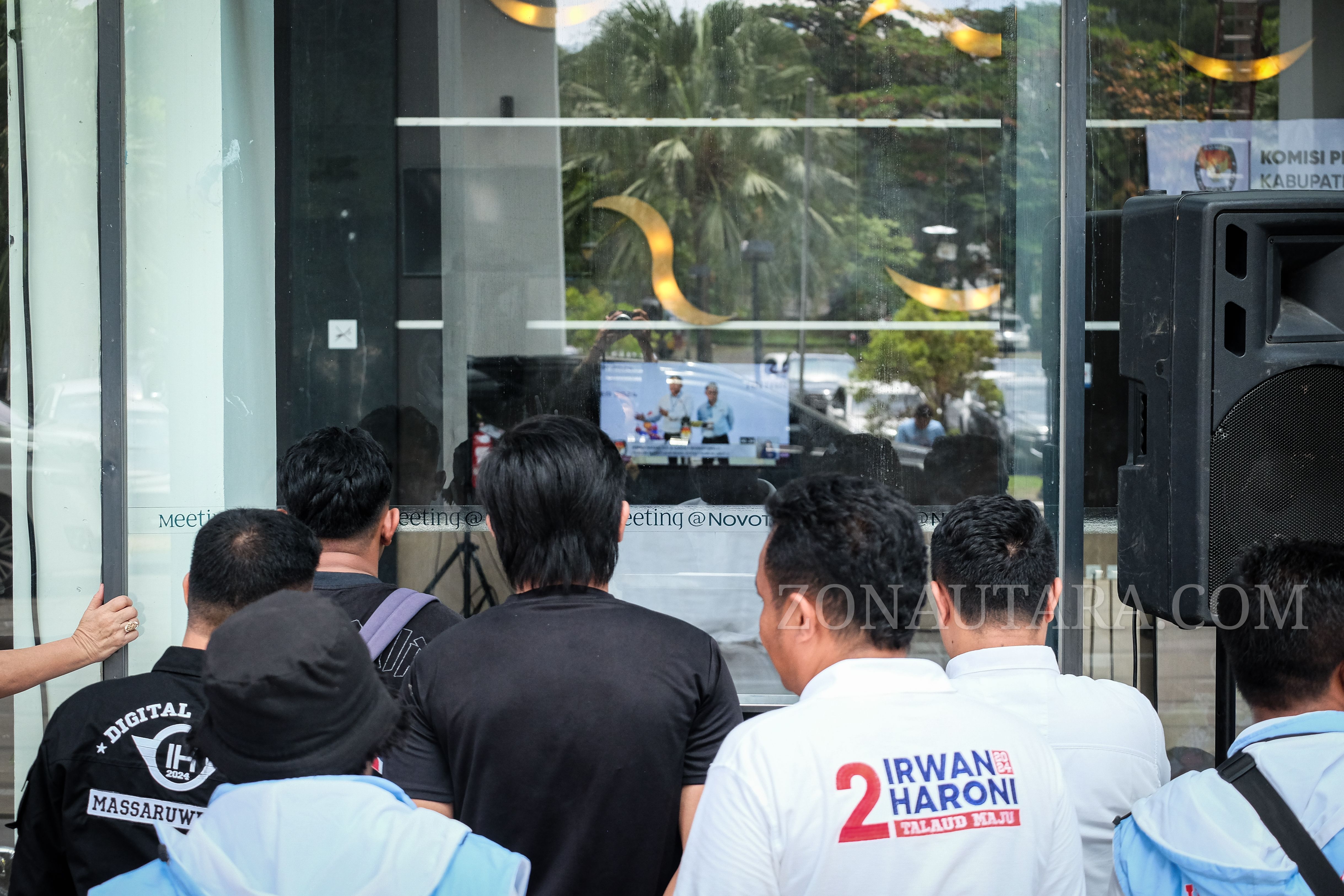 FOTO: Debat publik pertama antar Paslon Bupati dan Wakil Bupati Kepulauan Talaud