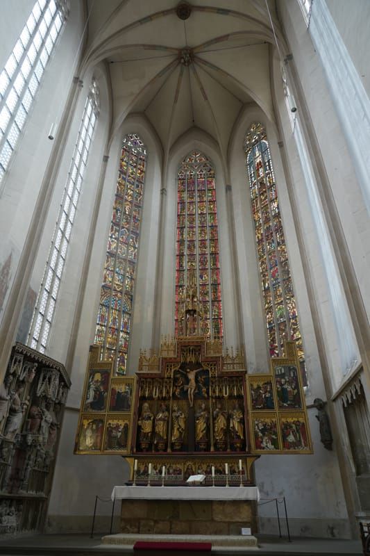 An impressive altarpiece