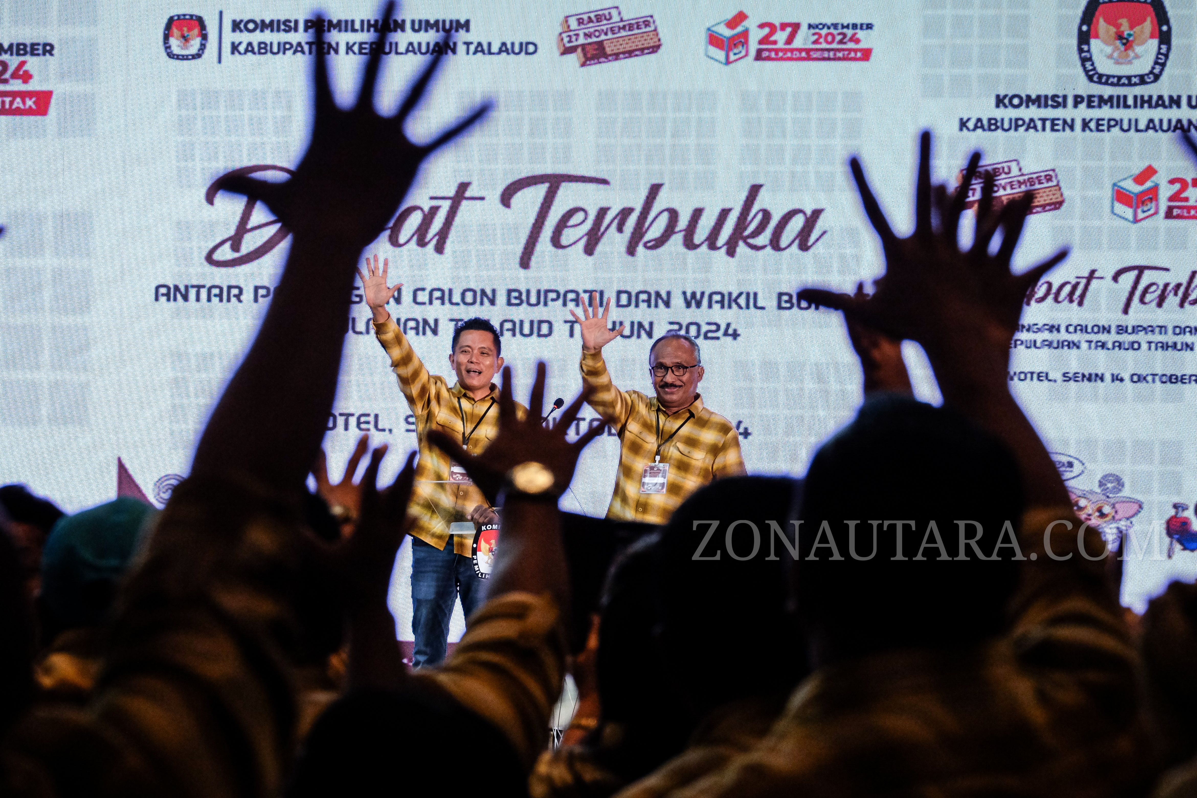 FOTO: Debat publik pertama antar Paslon Bupati dan Wakil Bupati Kepulauan Talaud